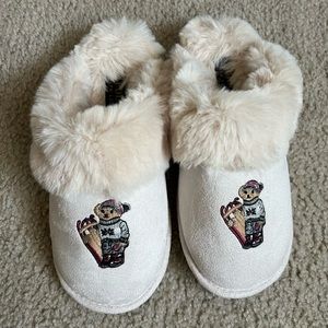 Women’s Polo Slippers Size 6
